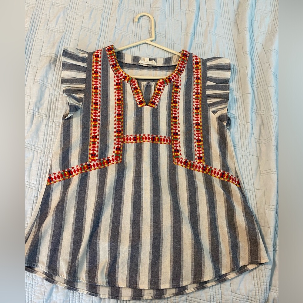 Women’s Size small blouse